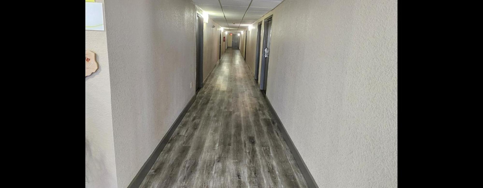 Super 8 By Wyndham Motel 2*