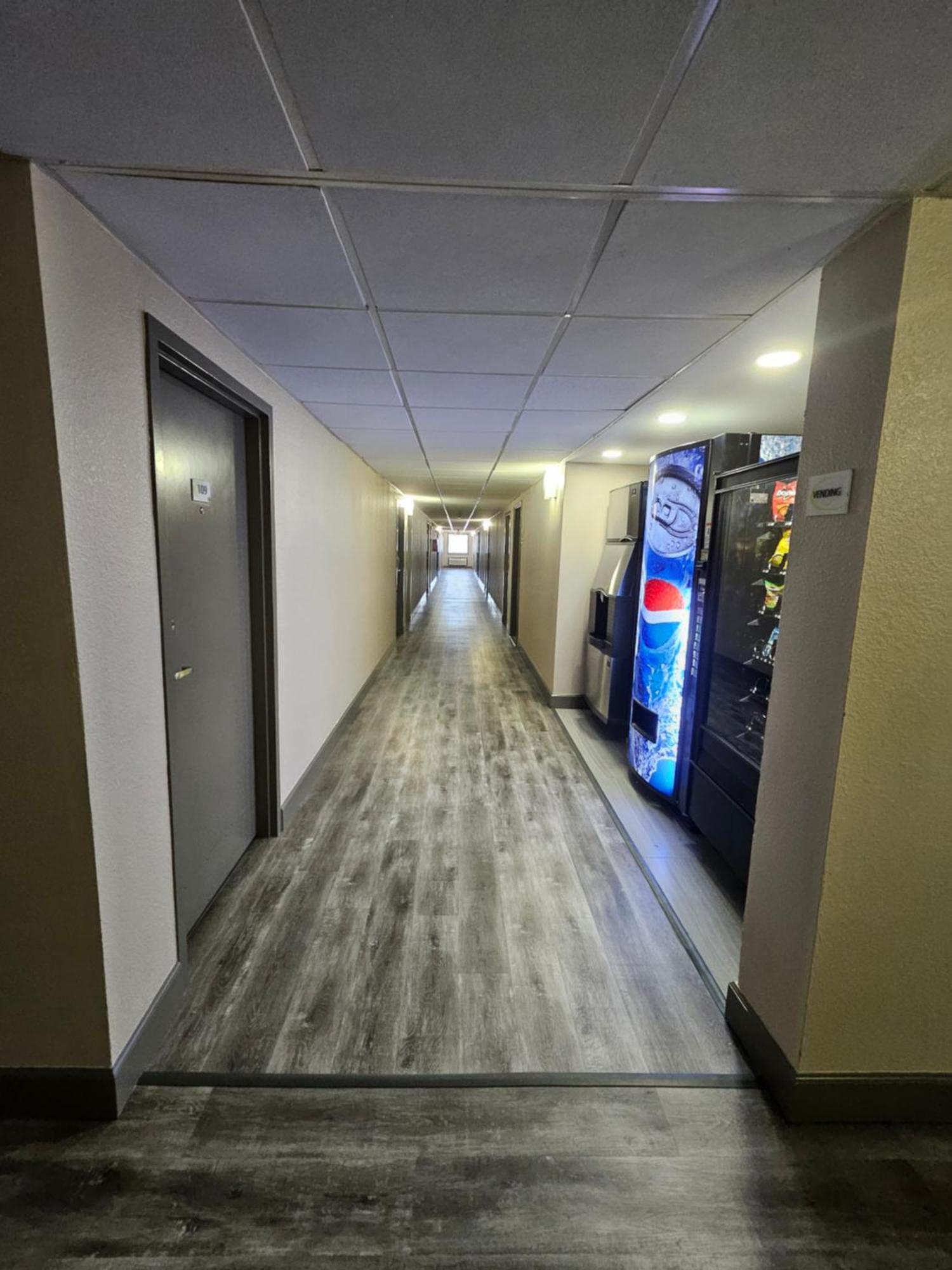 Motel Super 8 By Wyndham Buffalo
