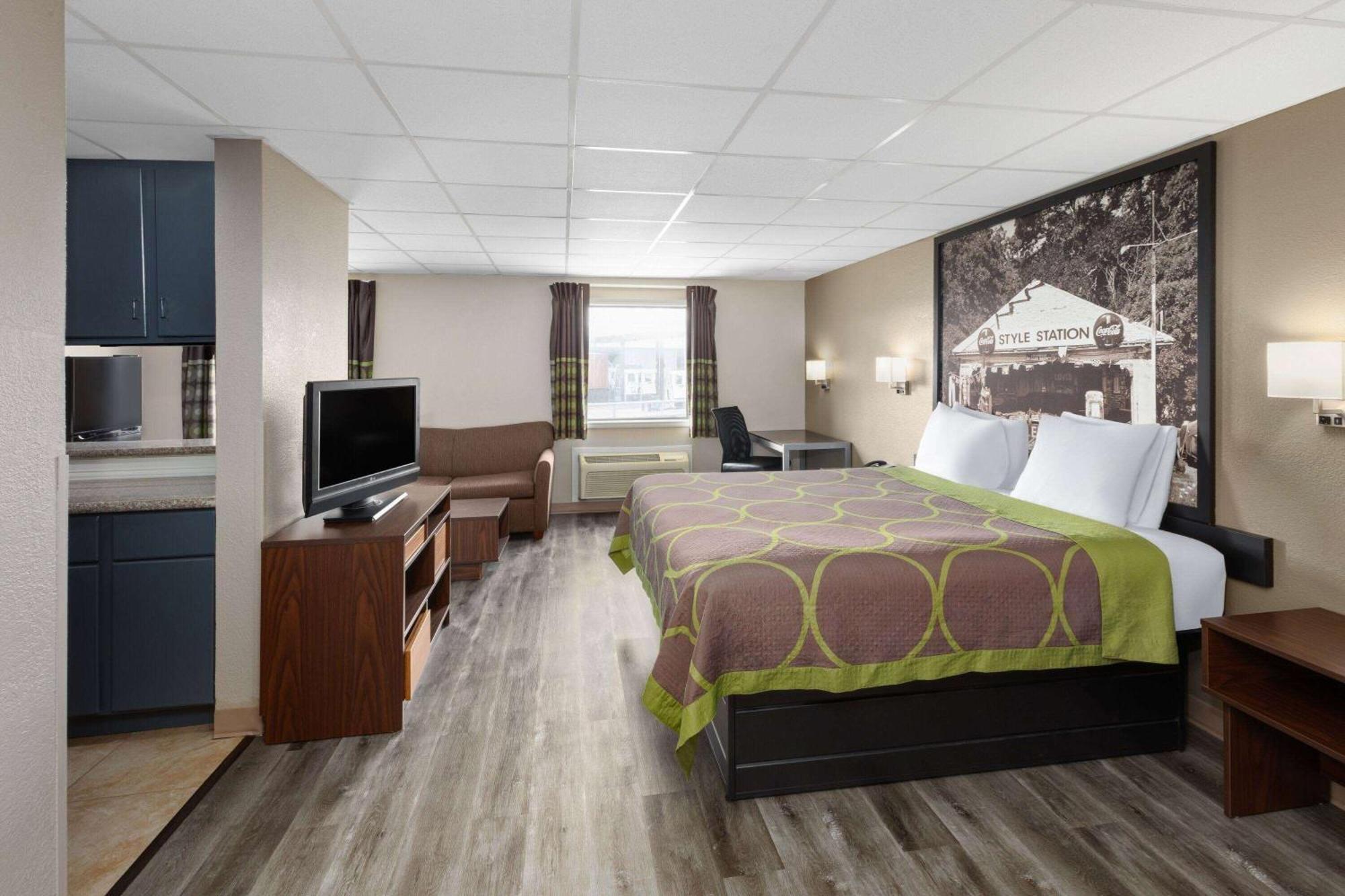 Motel Super 8 By Wyndham 2*