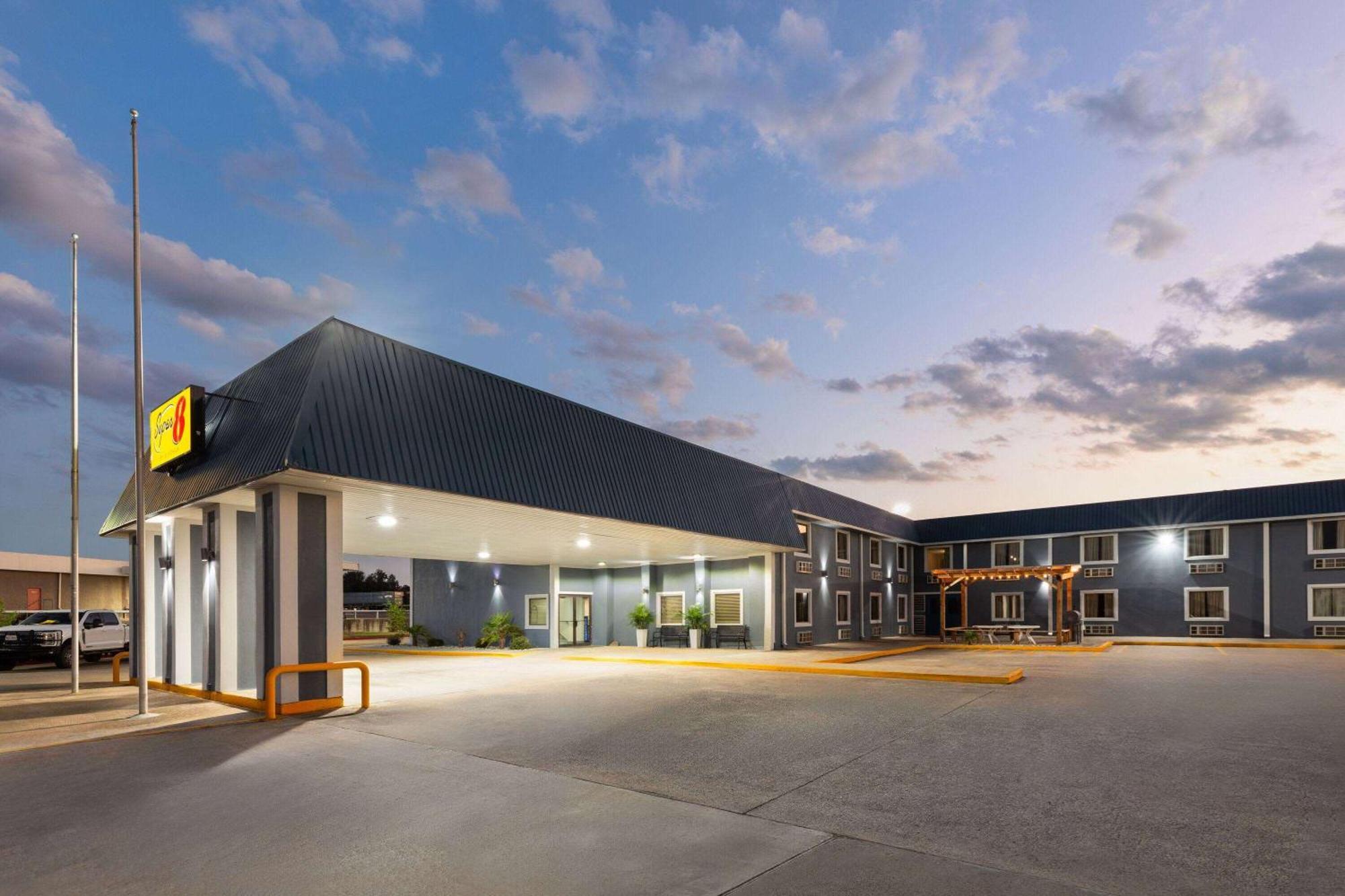 Super 8 By Wyndham 2* Buffalo