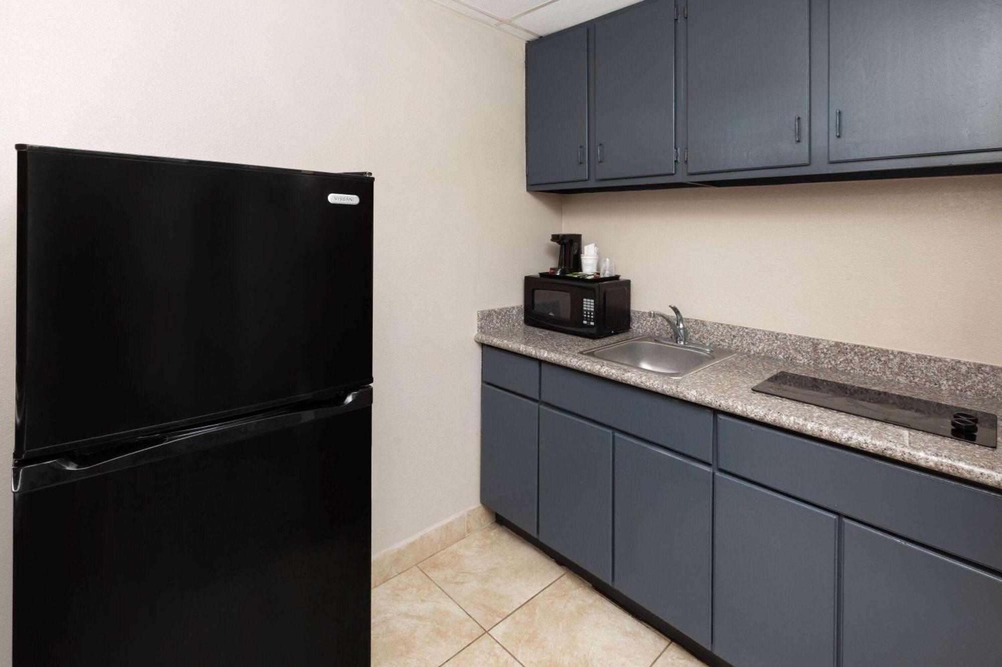 Motel Super 8 By Wyndham 2*